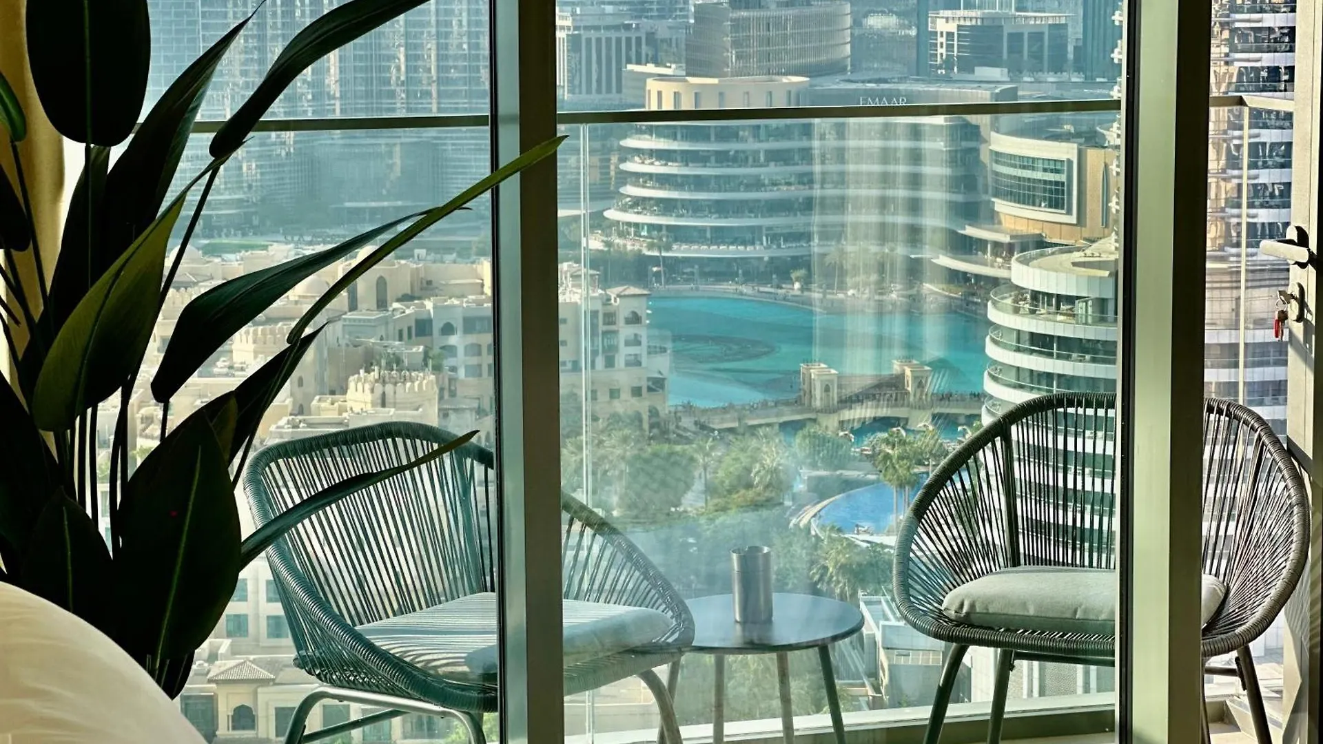 Burj Khalifa View Luxe 2Br, 5 Mins Walk To Dubai Mall 0*,  United Arab Emirates