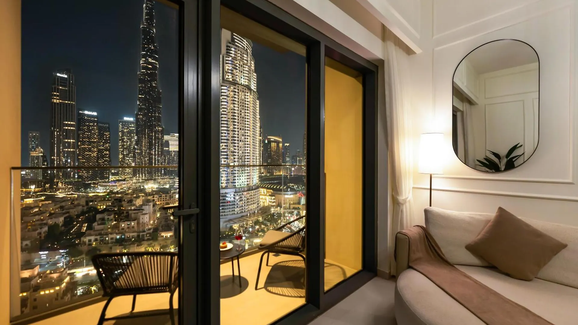 Apartment Burj Khalifa View Luxe 2Br, 5 Mins Walk To Dubai Mall