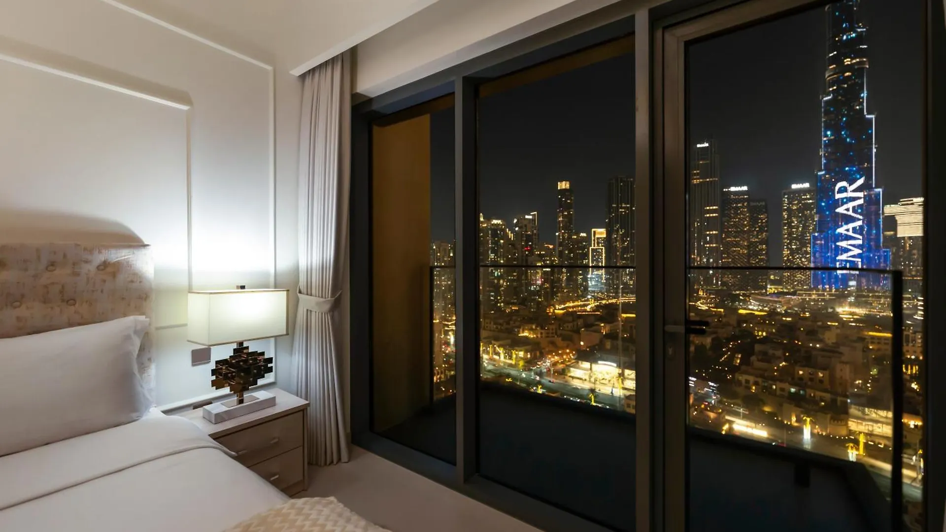 Burj Khalifa View Luxe 2Br, 5 Mins Walk To Dubai Mall United Arab Emirates