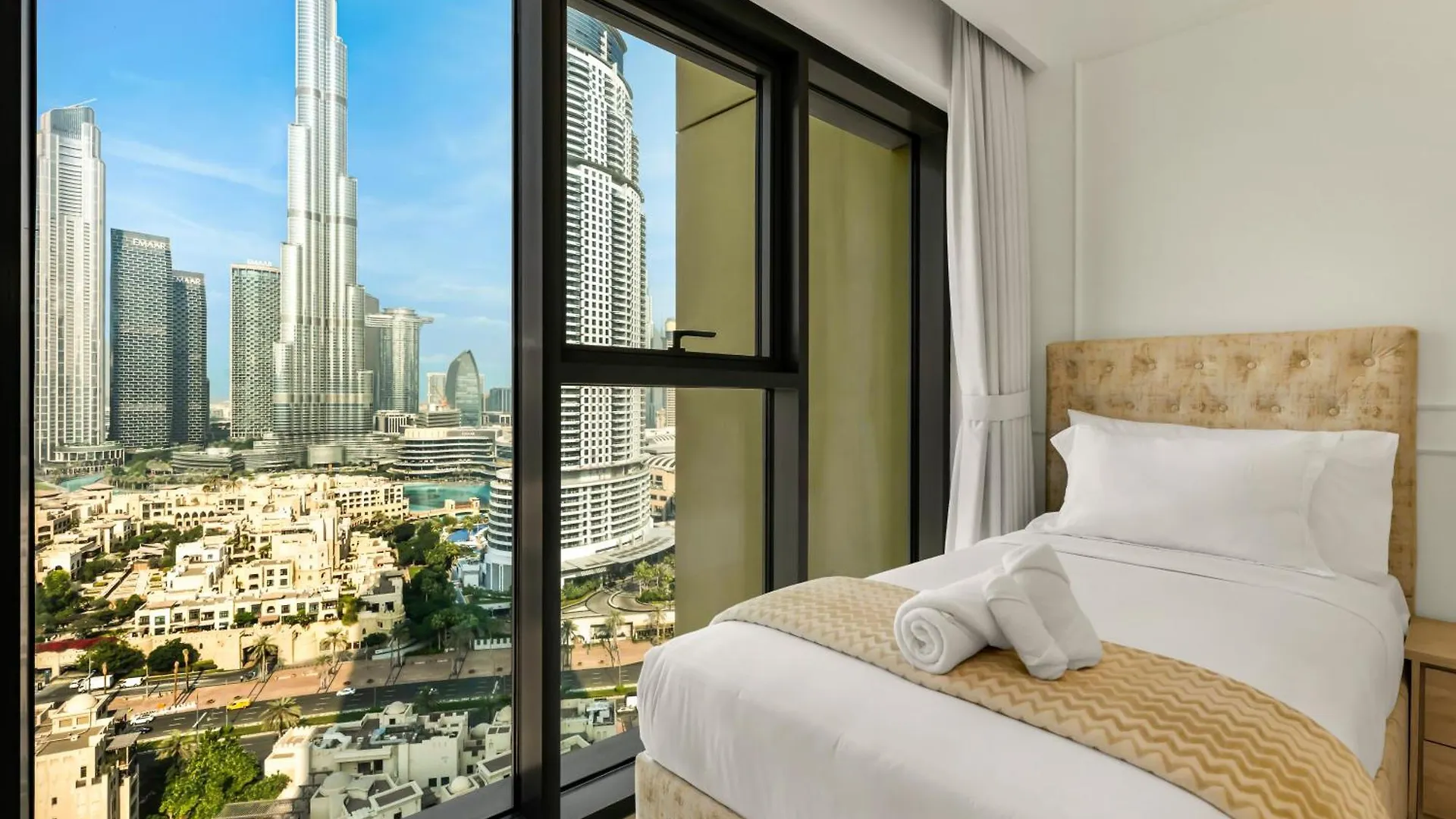 Burj Khalifa View Luxe 2Br, 5 Mins Walk To Dubai Mall United Arab Emirates