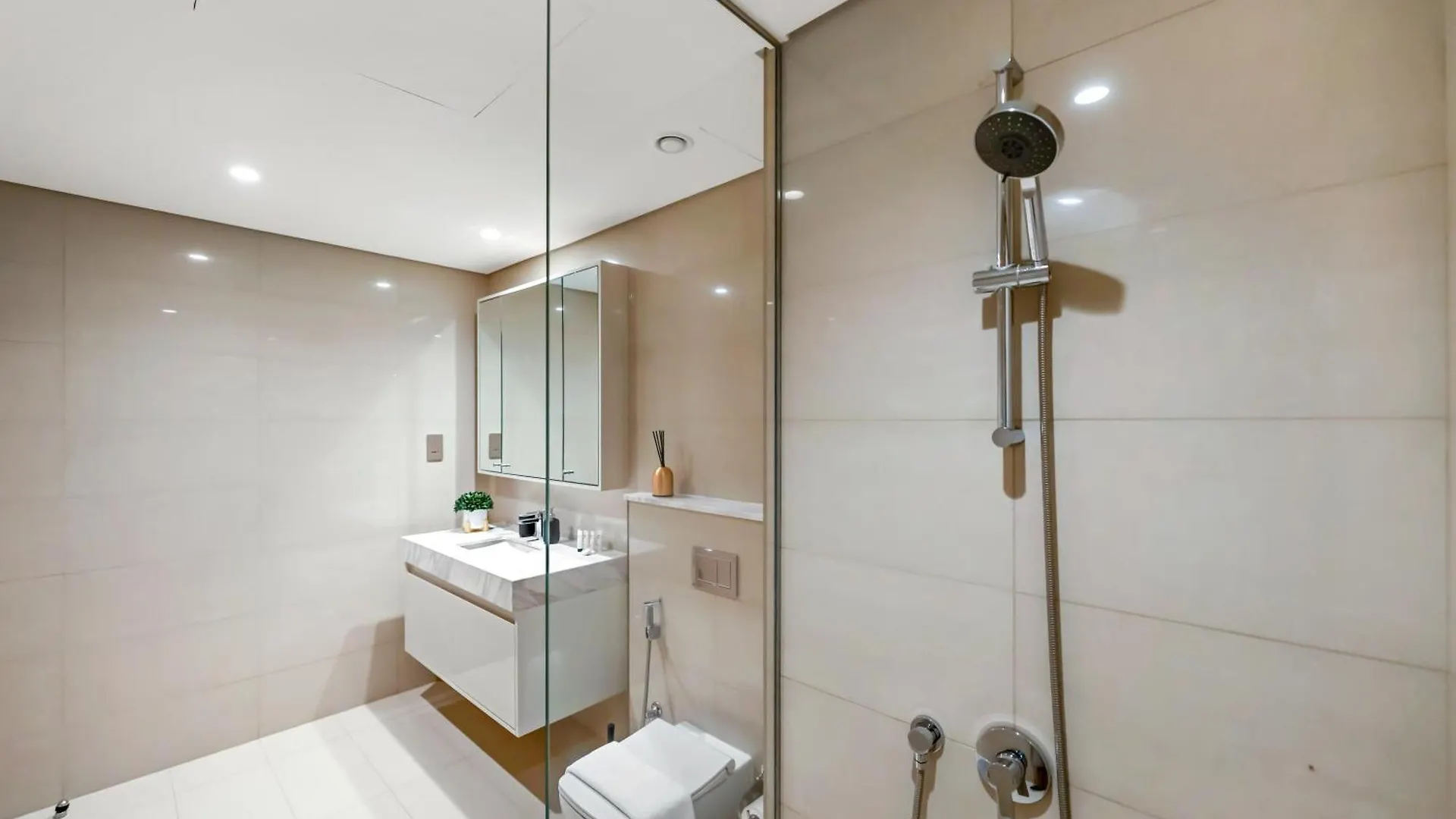 Burj Khalifa View Luxe 2Br, 5 Mins Walk To Dubai Mall