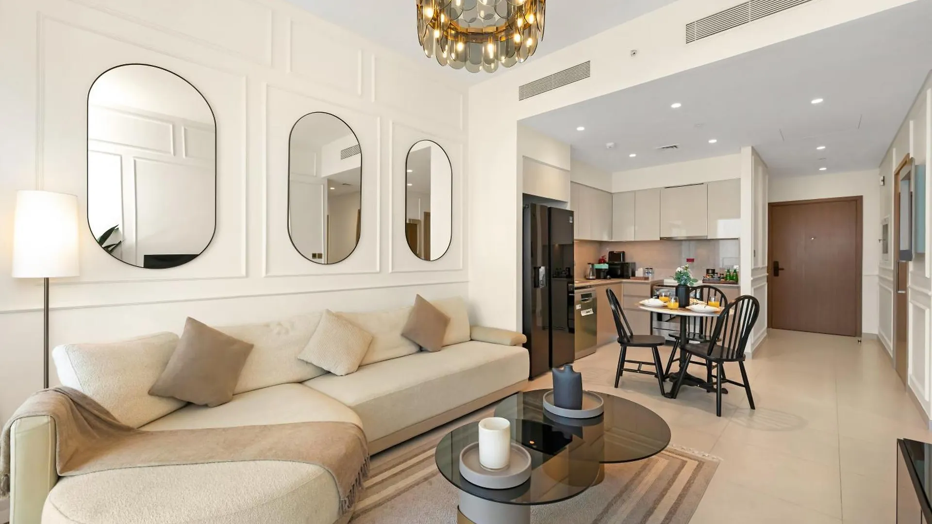 Burj Khalifa View Luxe 2Br, 5 Mins Walk To Dubai Mall Apartmán
